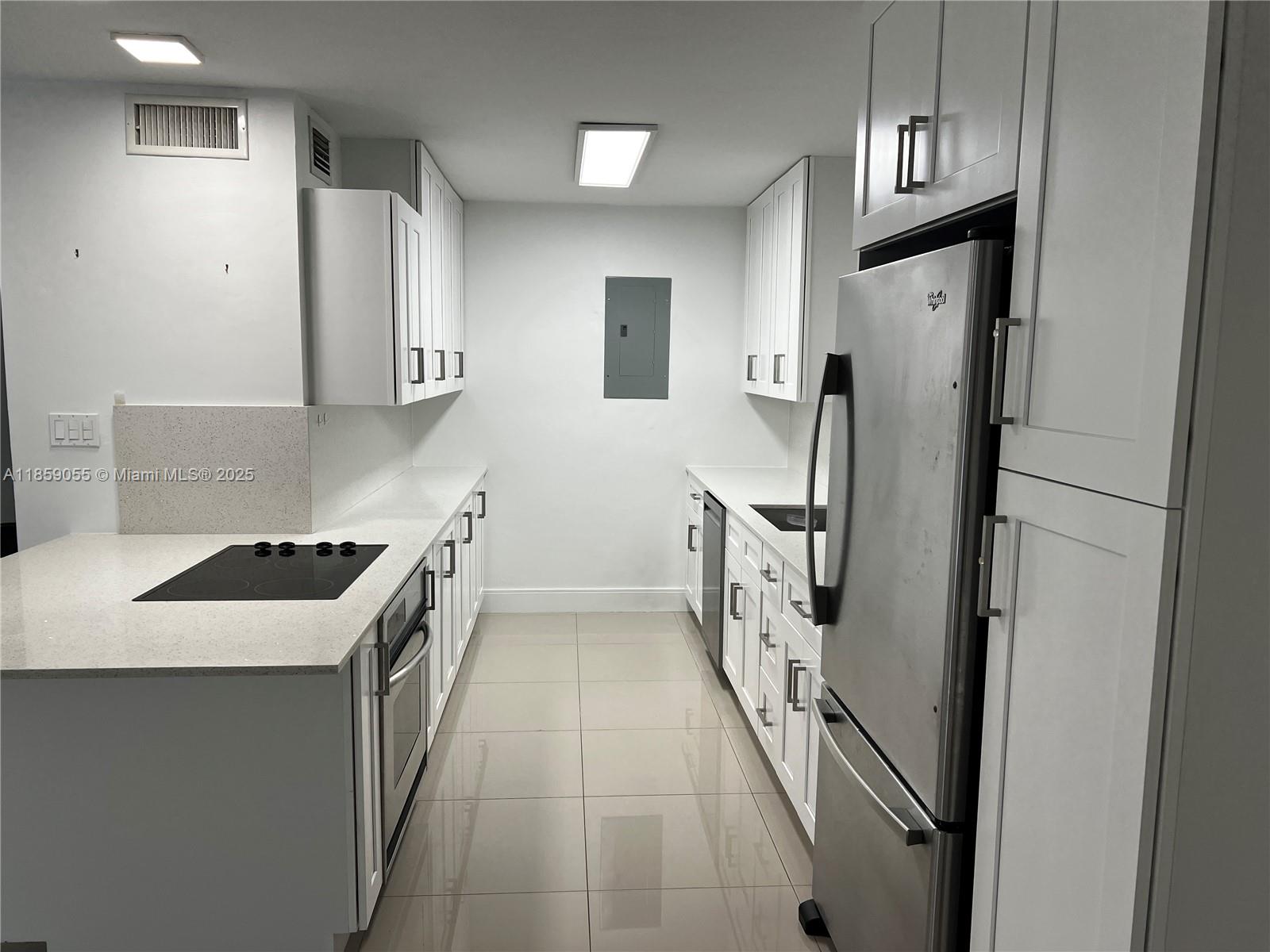 KINGSTON SQUARE CONDO - Residential