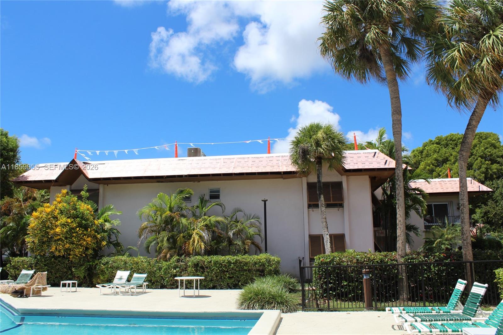 KINGSTON SQUARE CONDO - Residential