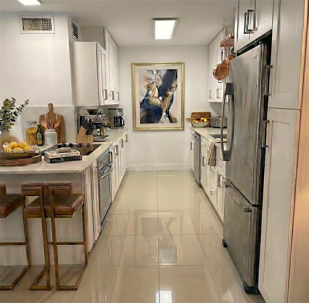 KINGSTON SQUARE CONDO - Residential