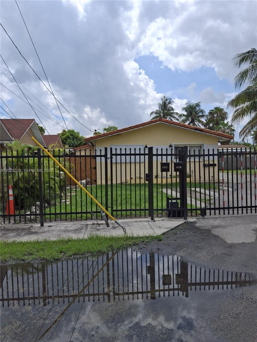 RIVERSIDE FARMS - Residential Income