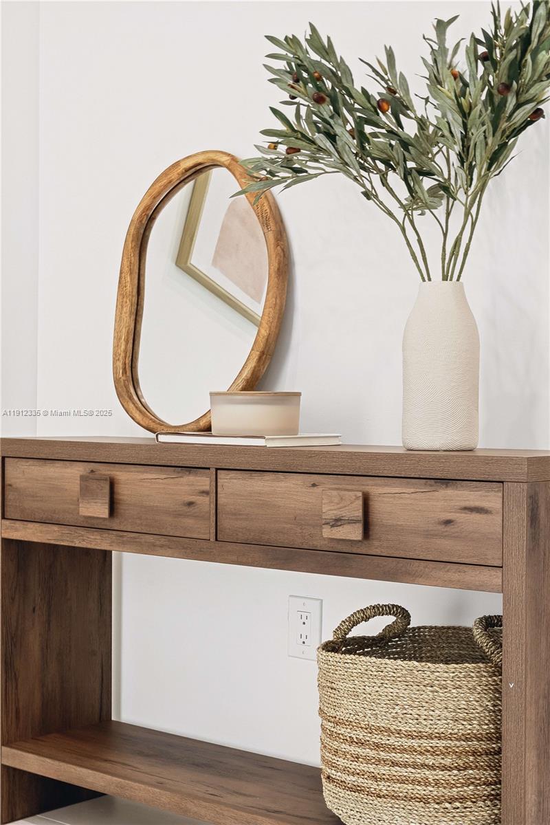 TWIN LAKE MANOR SUB - Residential