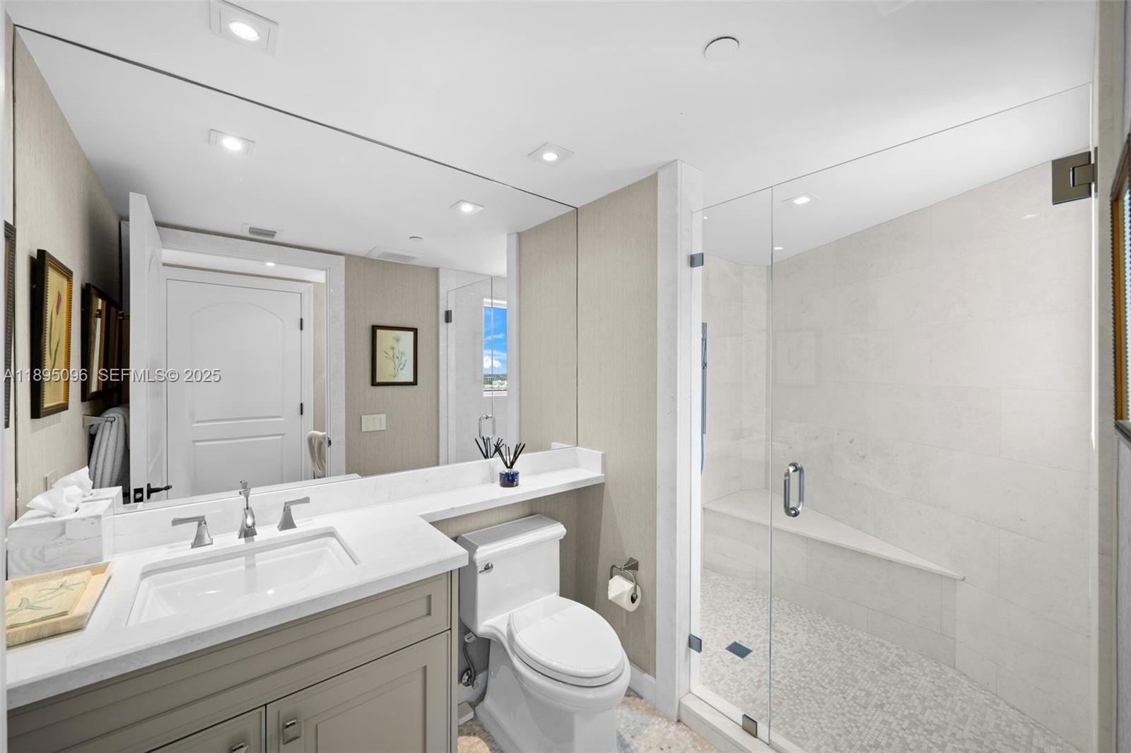 BELLAMARE @ WILLIAMS ISLA - Residential