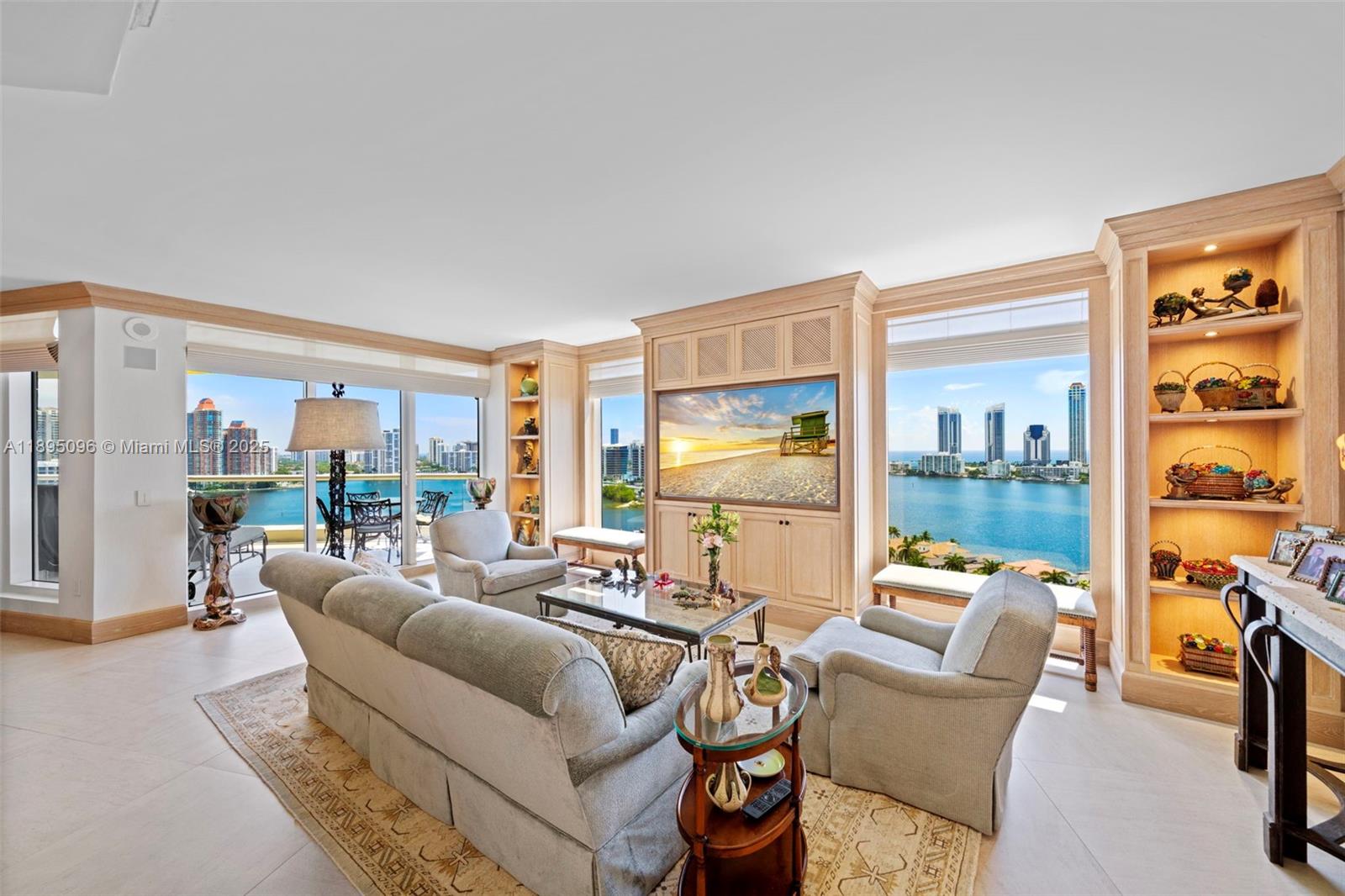 BELLAMARE @ WILLIAMS ISLA - Residential