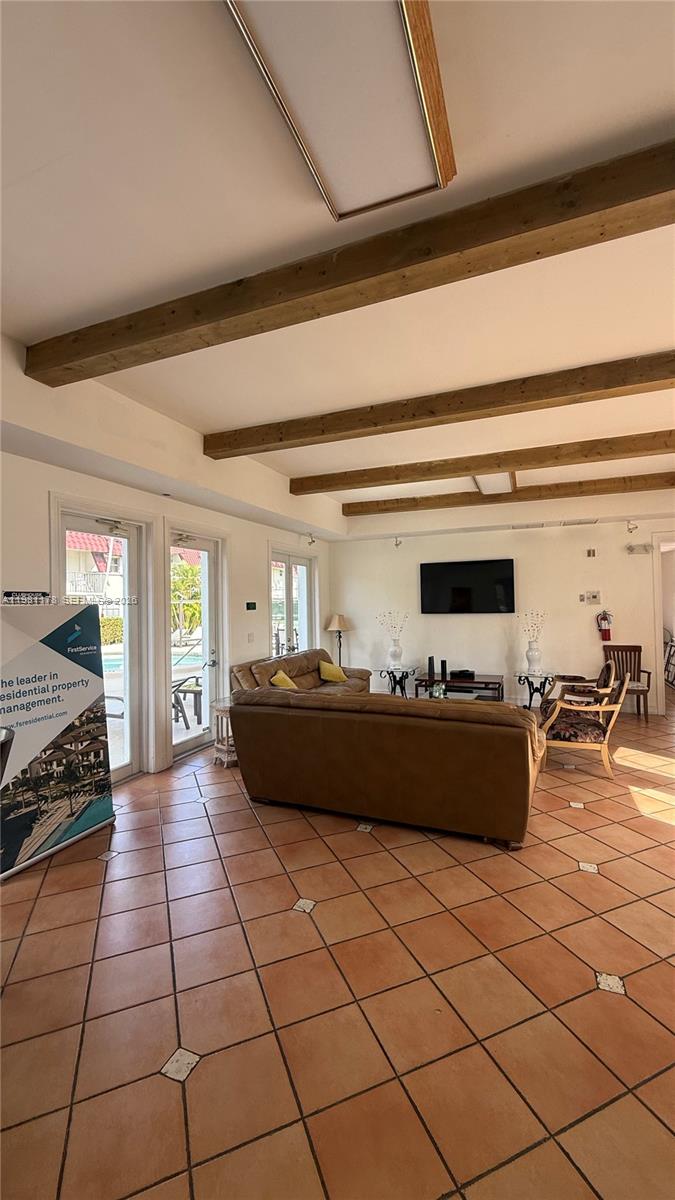 VILLAS OF PINECREST CONDO - Residential