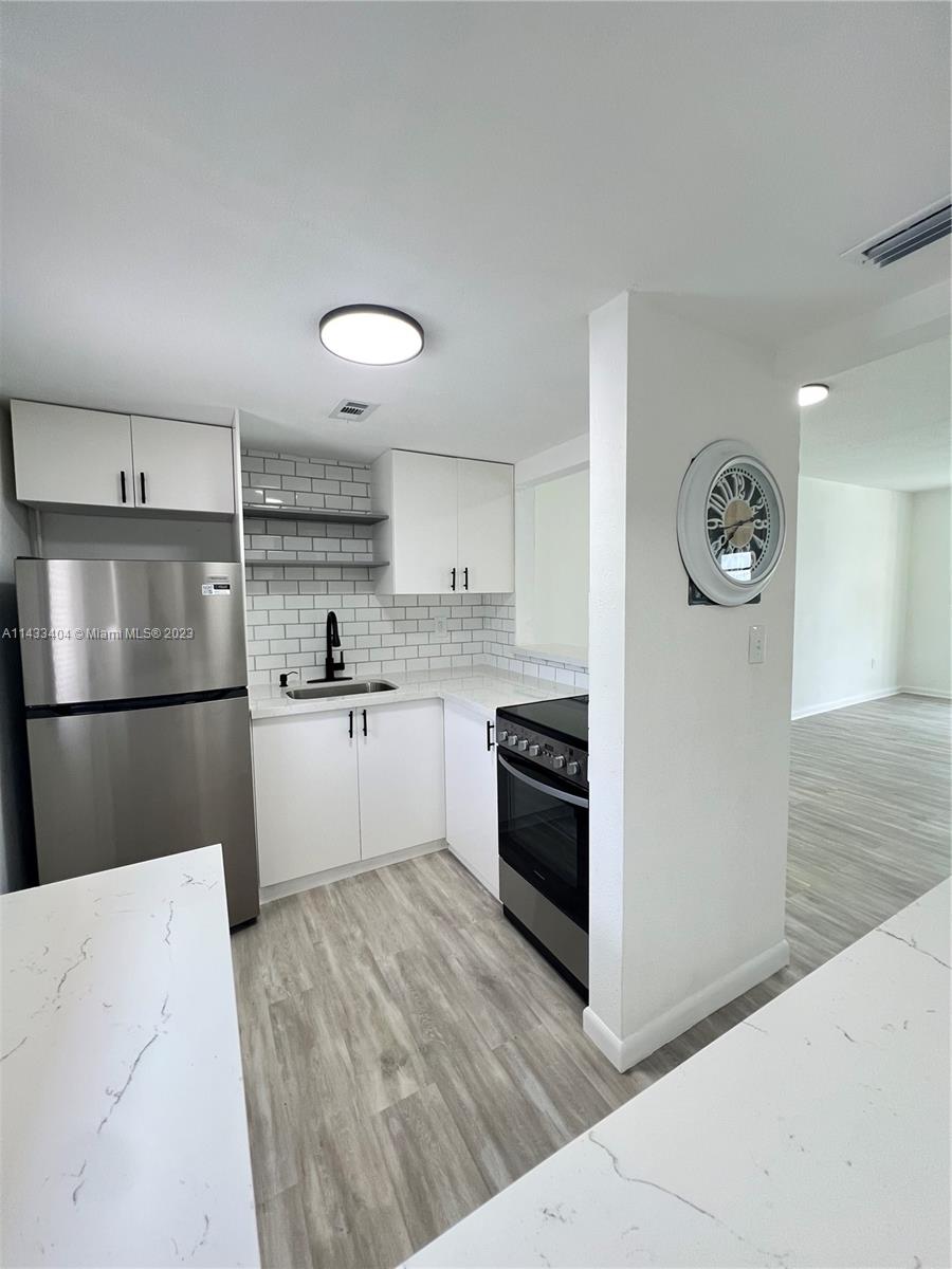 Aventura Gated 55+ community. A newly renovated 1 bed 1 bath with access to bathroom from guest hallway. Water view of bay in aventura from balcony. A/C system is new. Unit is right next to the elevator and laundry room. Amenities for the building includes 5 pools, a gym, billiards room with 6 tables, bowling, bingo, card room, table tennis, and a 2-mile walking path on the bay. There is a shuttle that takes residents to the mall, and restaurants. Unit can be rented after 18 months of ownership to anyone 55 and up.