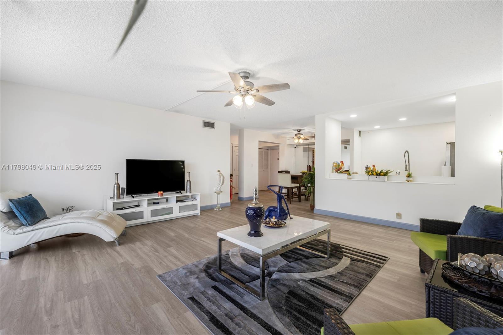 MEADOWBROOK CONDO APTS BL - Residential