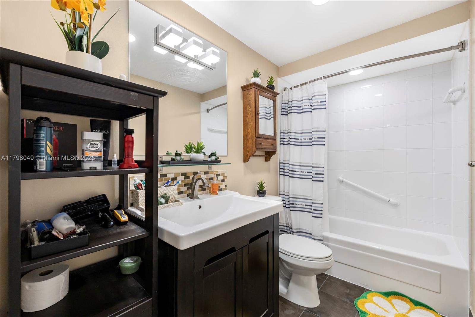 MEADOWBROOK CONDO APTS BL - Residential