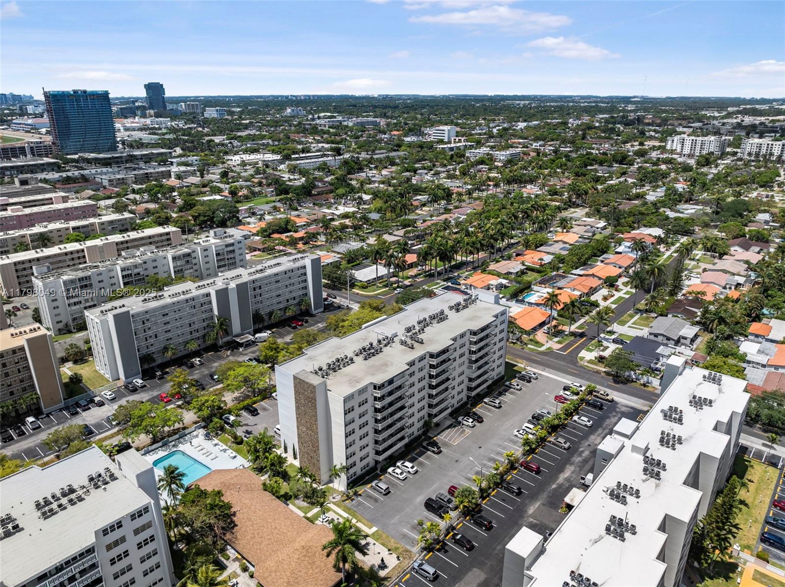 MEADOWBROOK CONDO APTS BL - Residential