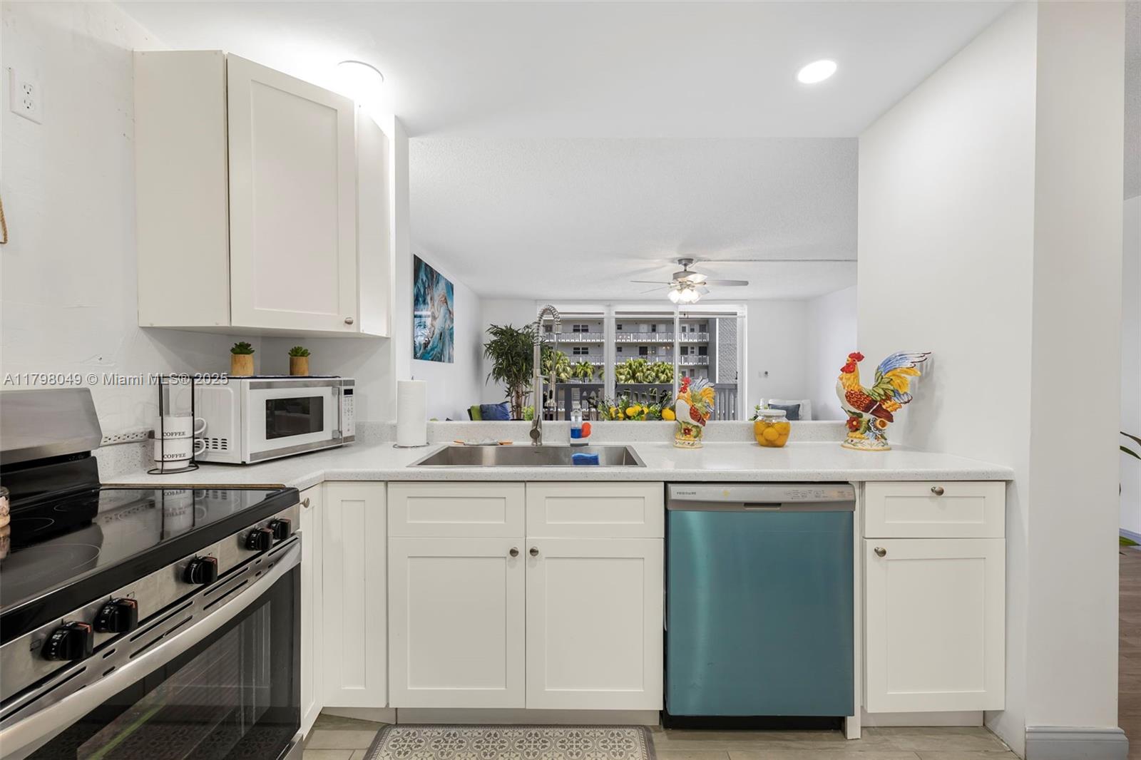 MEADOWBROOK CONDO APTS BL - Residential