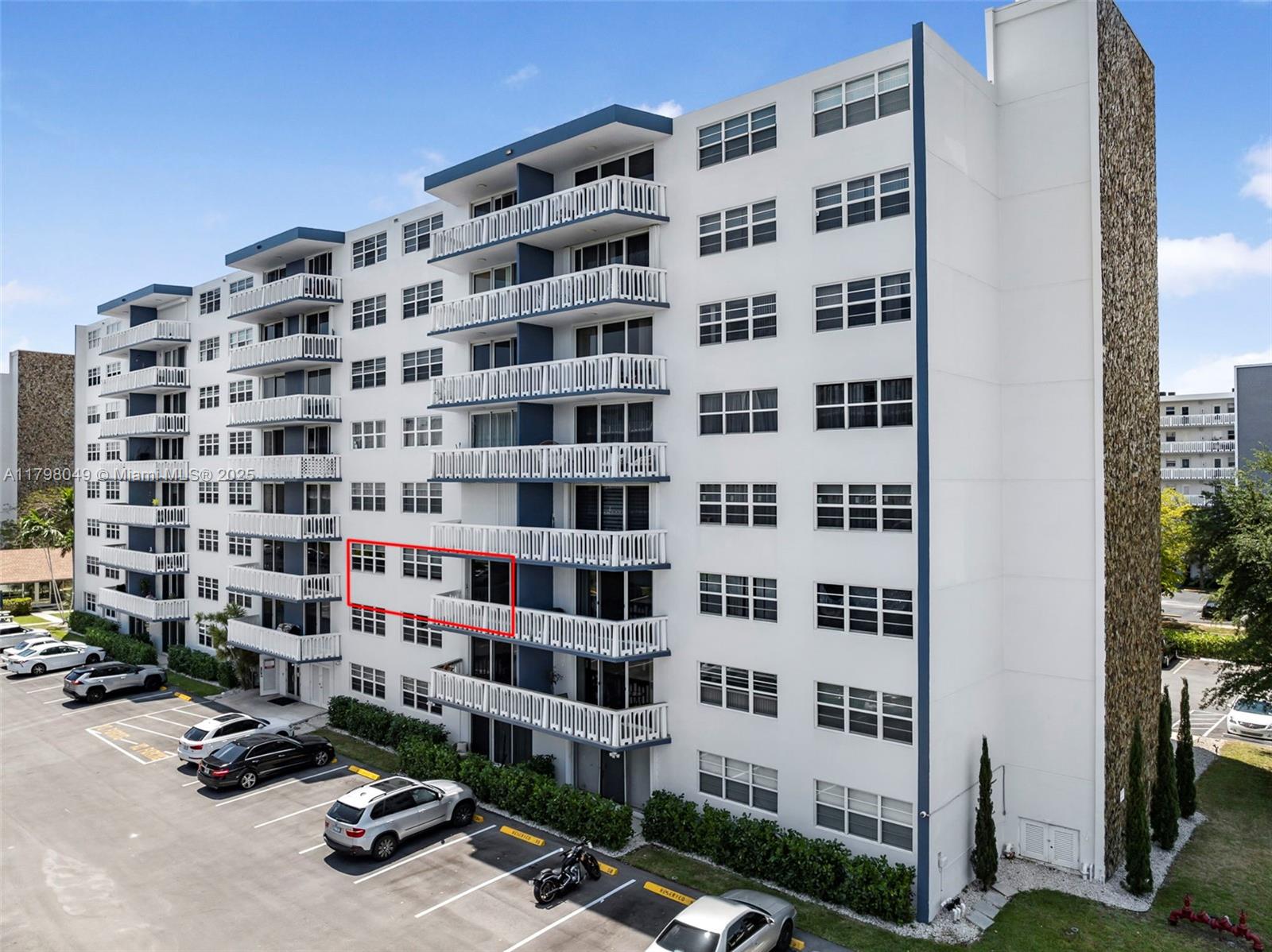 MEADOWBROOK CONDO APTS BL - Residential