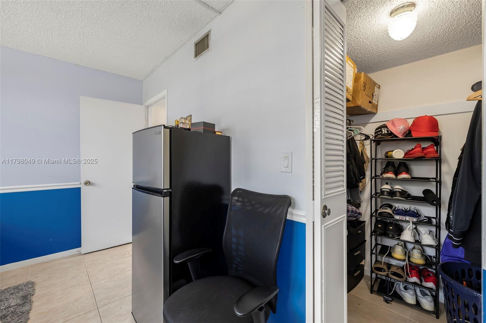 MEADOWBROOK CONDO APTS BL - Residential