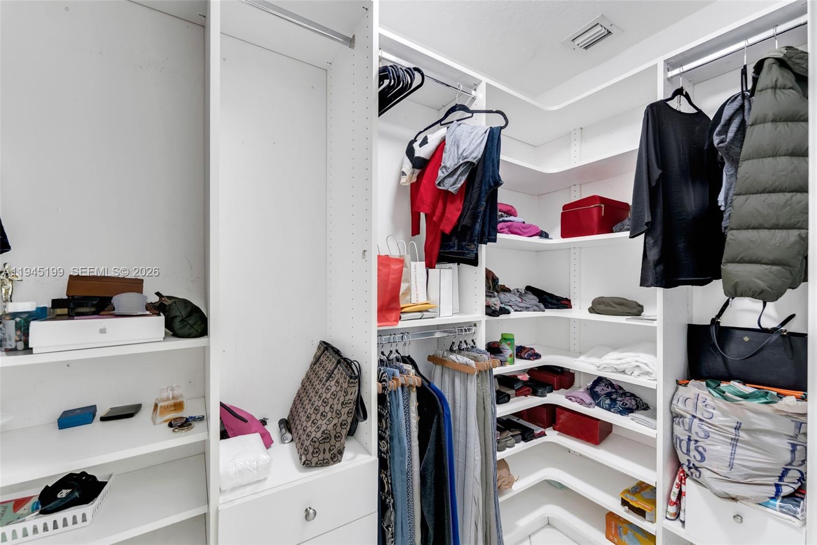 SILVER LAKES PHASE III RE - Residential