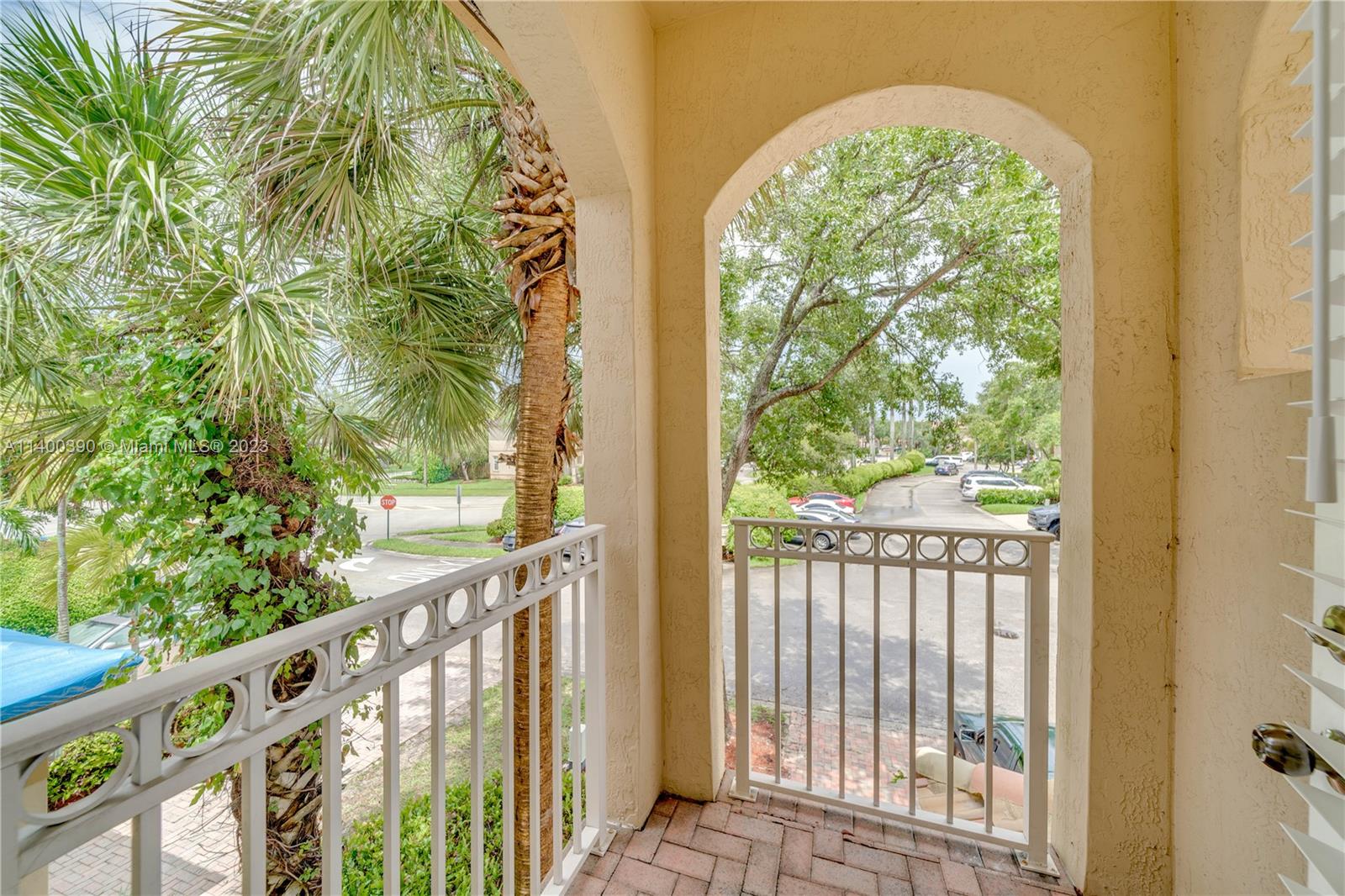 PEMBROKE ISLES V - Residential