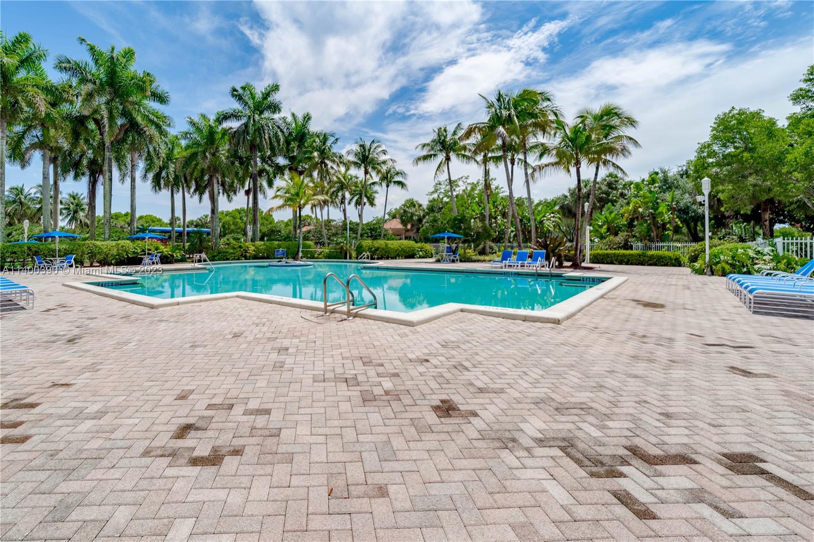 PEMBROKE ISLES V - Residential