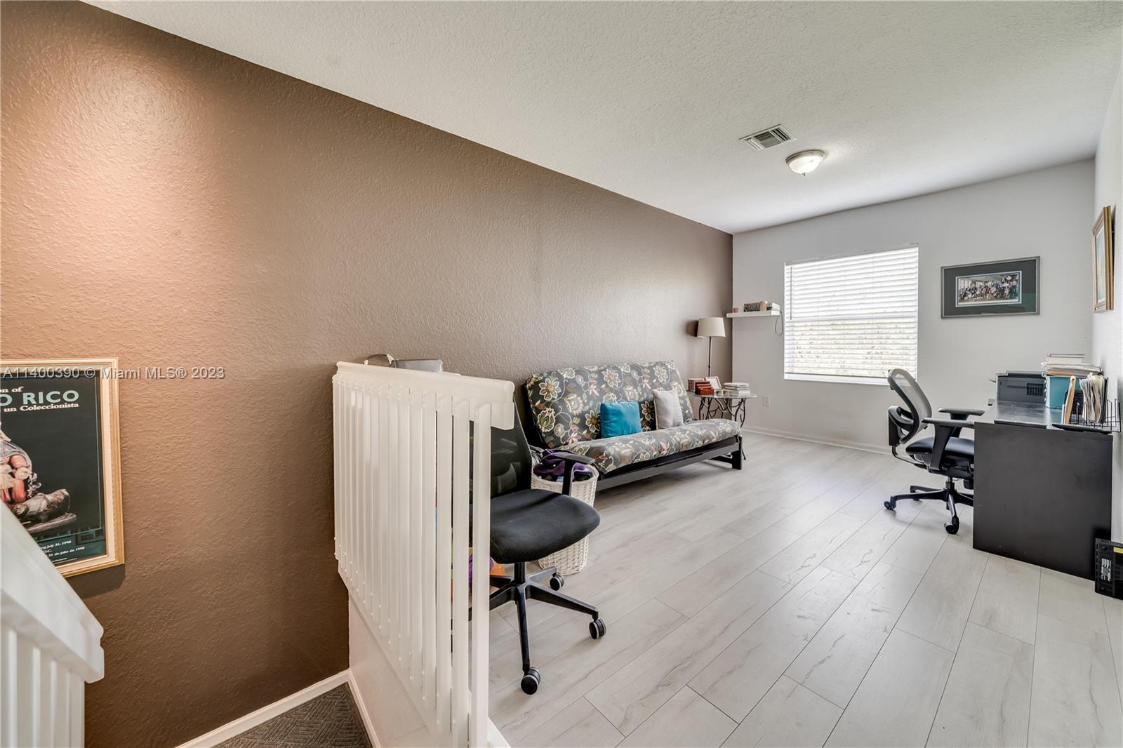 PEMBROKE ISLES V - Residential