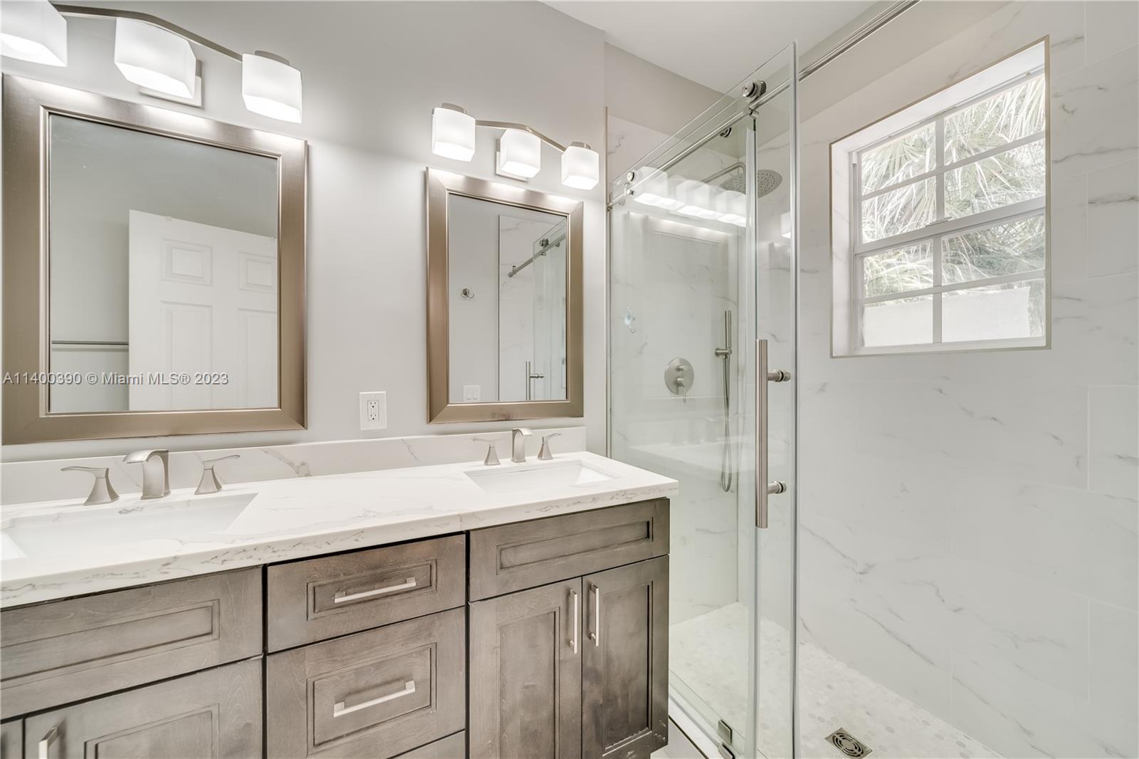 PEMBROKE ISLES V - Residential