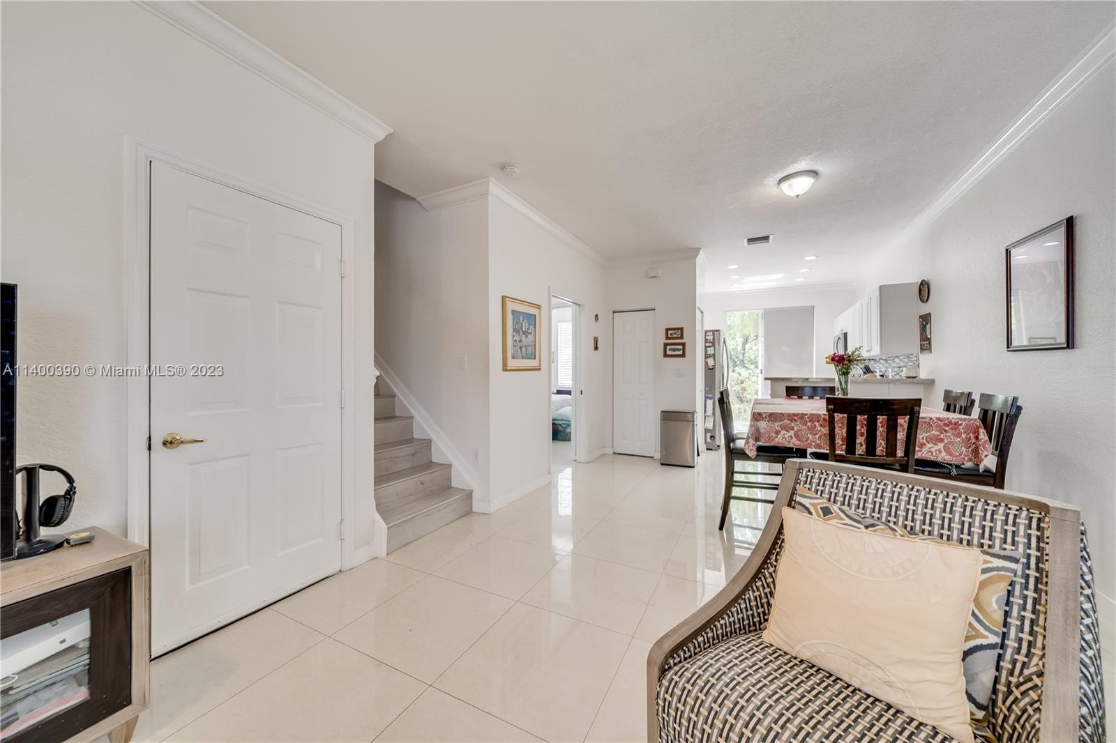 PEMBROKE ISLES V - Residential