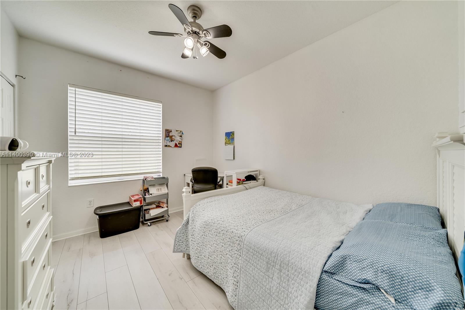 PEMBROKE ISLES V - Residential