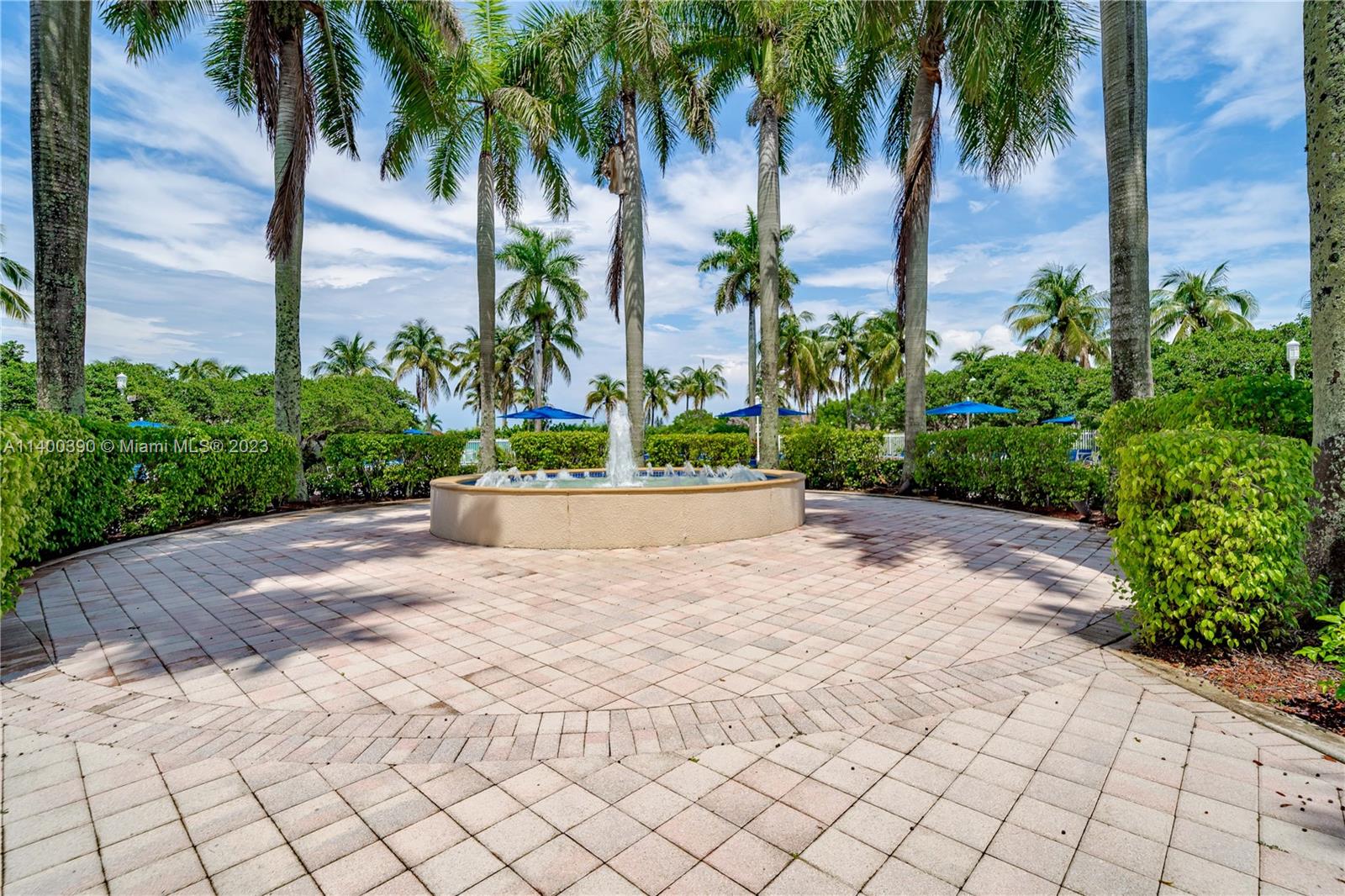 PEMBROKE ISLES V - Residential