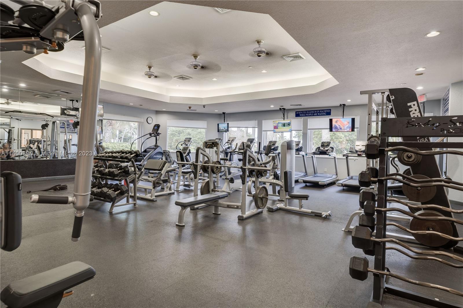 PEMBROKE ISLES V - Residential