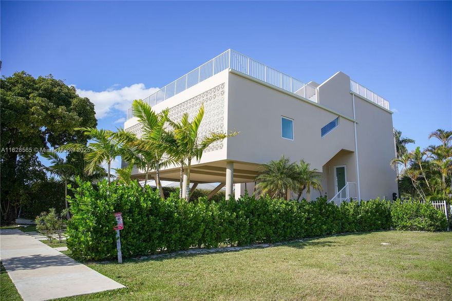 YOUR NEW HOME or INVESTMENT! 2023 CONSTRUCTION - DOUBLE ROOFTOP, PRIVATE POOL & SPA...Architecturally significant modern 4 Bed Single Family Home blending contemporary design with Art Deco aesthetics, high-ceiling areas showcasing a unique indoor-outdoor view, highlighting the home's vibrant design. Perfect natural lighting. A two-level rooftop with views with spa. Tropically landscaped common and private spaces. - Unique Art Deco finishes throughout.-----CURRENTLY LEASED, PLEASE DO NOT DISTURB TENANTS----- TEXT ME TO SEND YOU THE LISTING VIDEO
