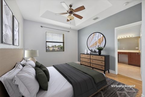 Tiny photo for 3728 NE 3rd Ct, Homestead, FL 33033 (MLS # A12004593)