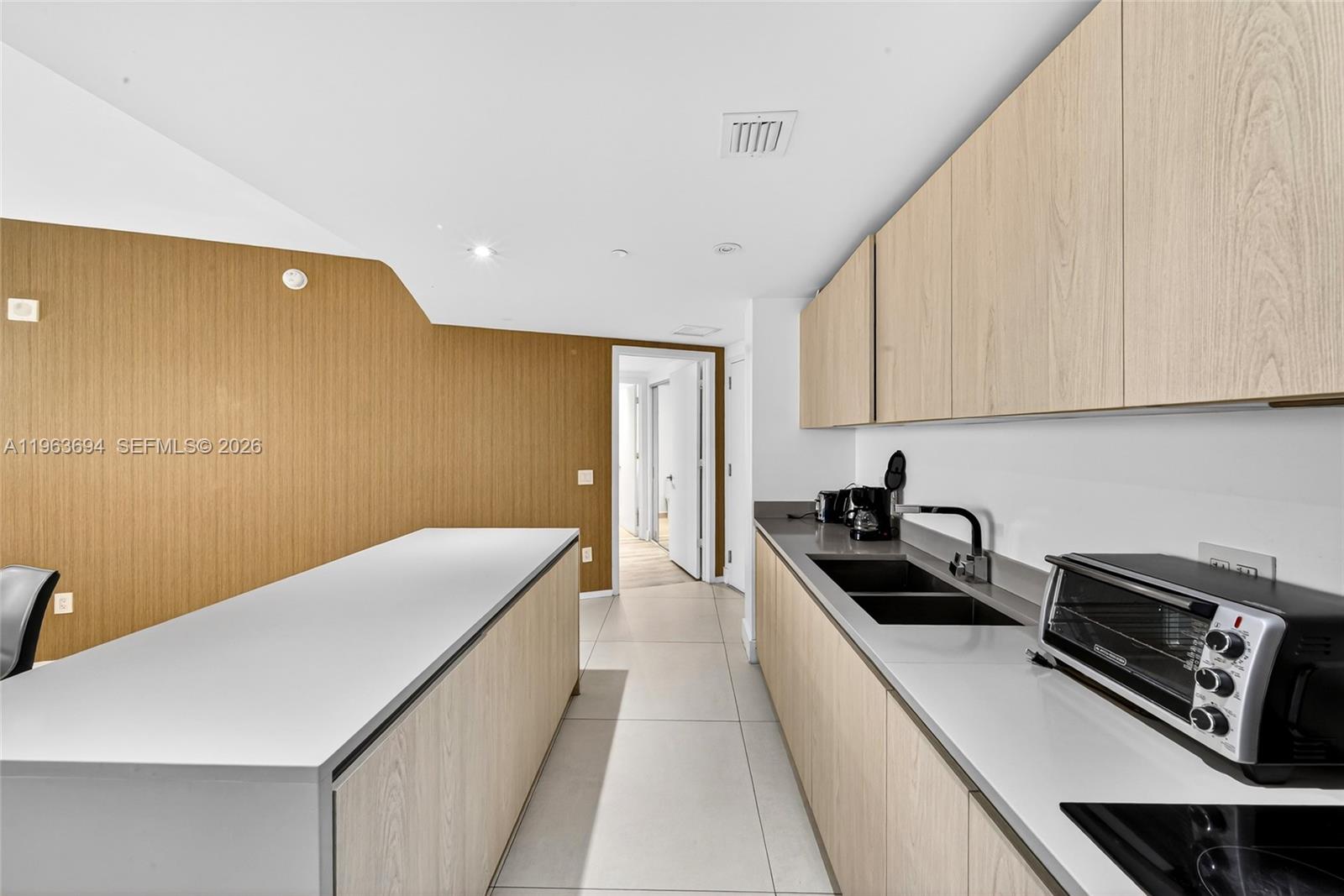 4111 SOUTH OCEAN DRIVE CO - Residential