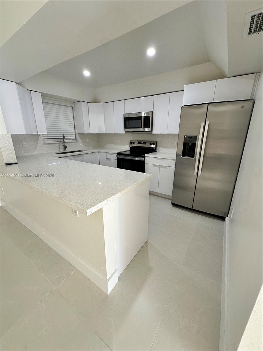 Flamingo Gardens Phase Fiv - Residential Lease