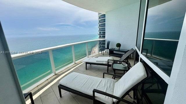 18201 Collins Ave 5009