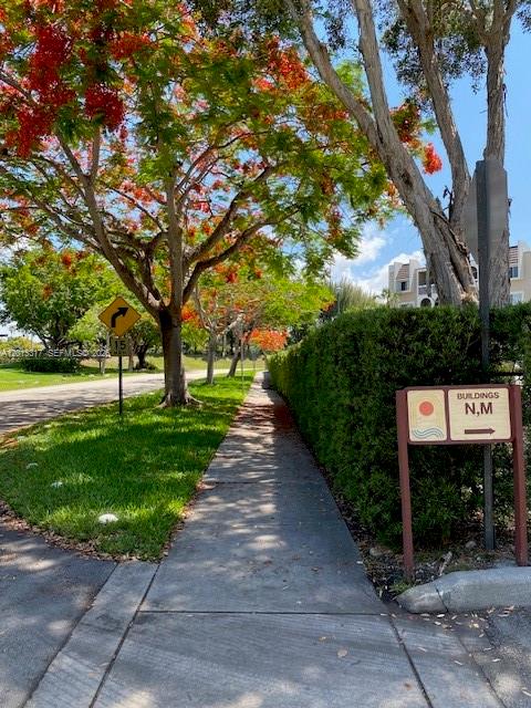 VILLAGE OF KINGS CREEK CO - Residential Lease