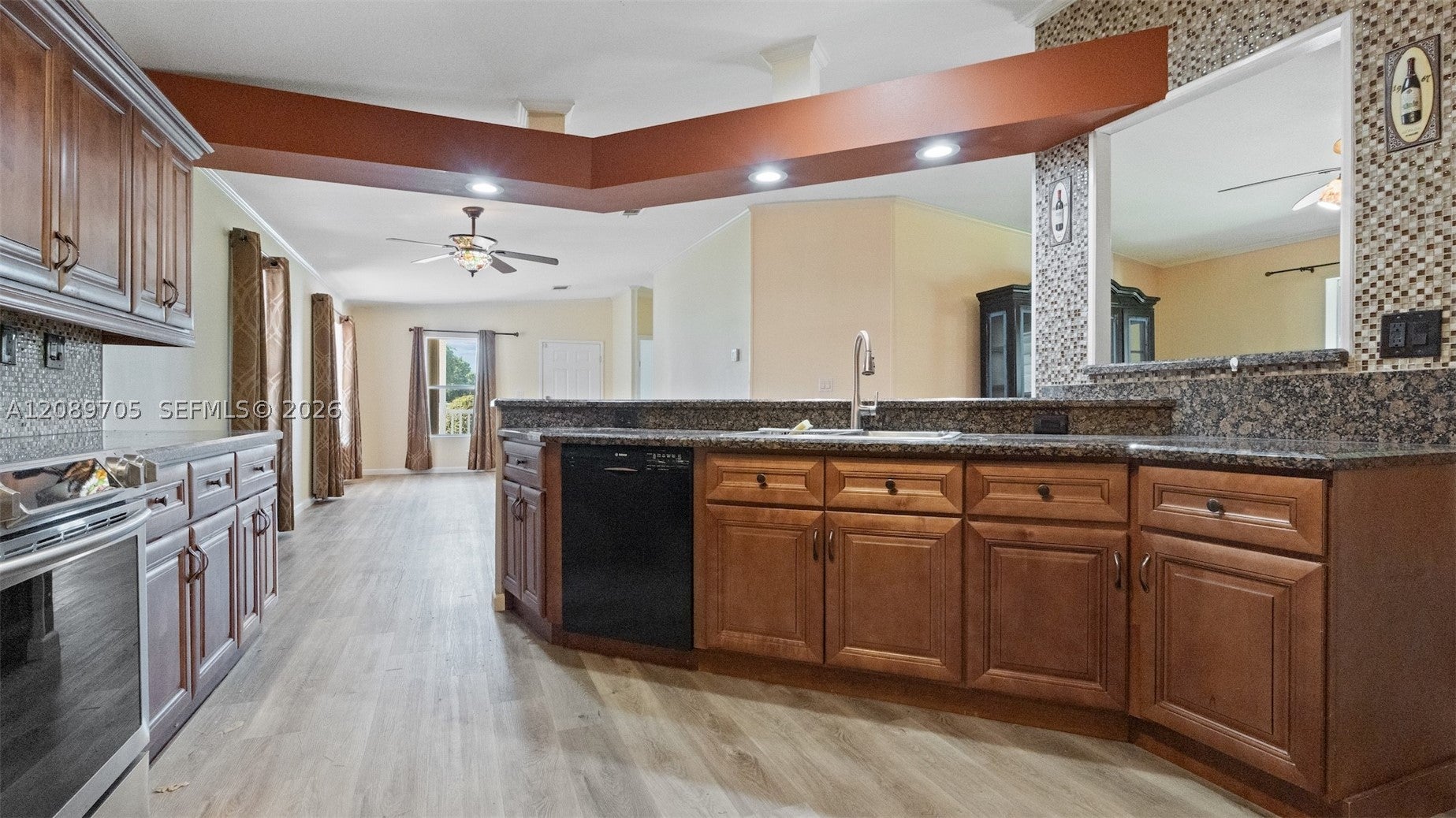 6515 Colonial Dr