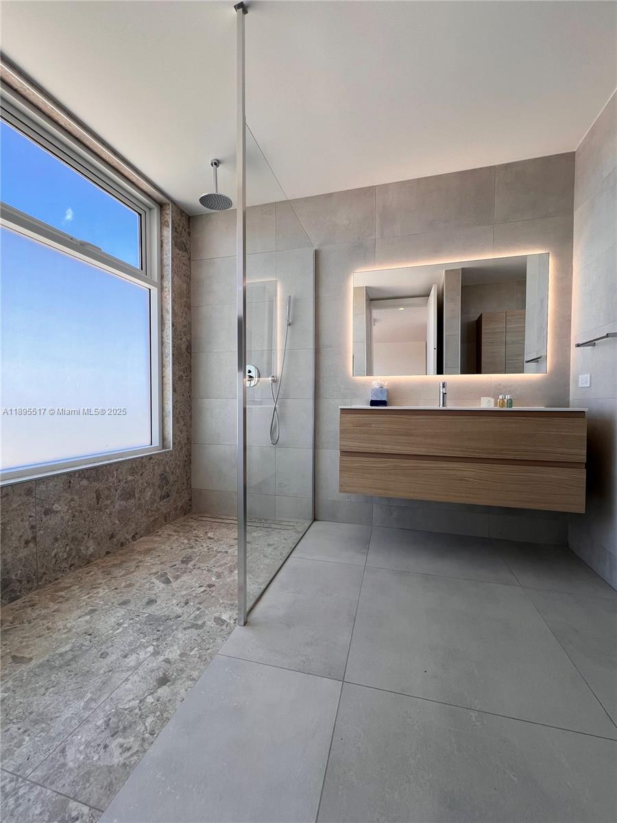 ATLANTIC 360 LUXURY RESIDE - Residential