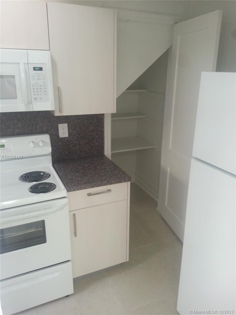 C GAB DOUGLAS SEC - Residential Lease