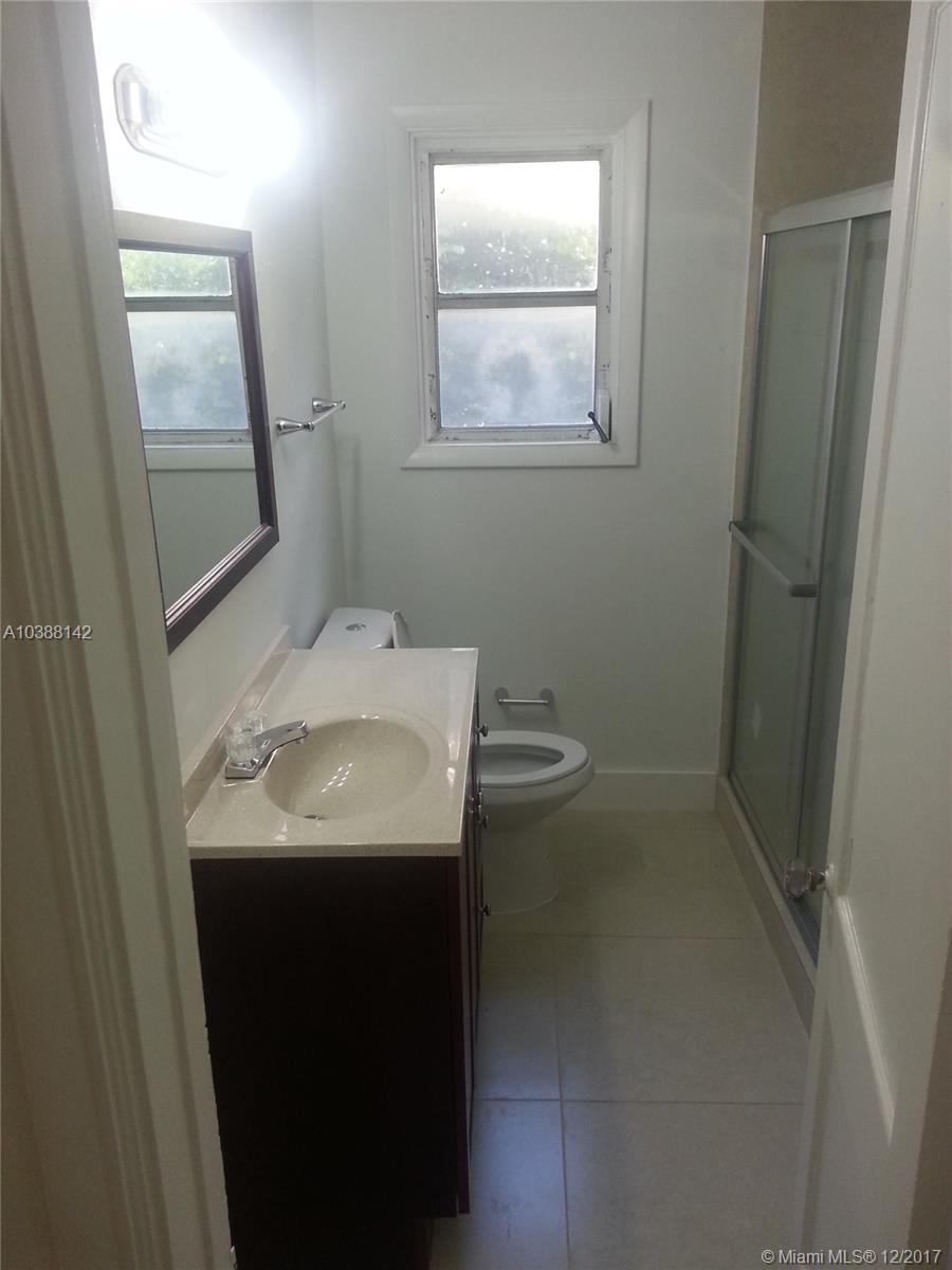 C GAB DOUGLAS SEC - Residential Lease