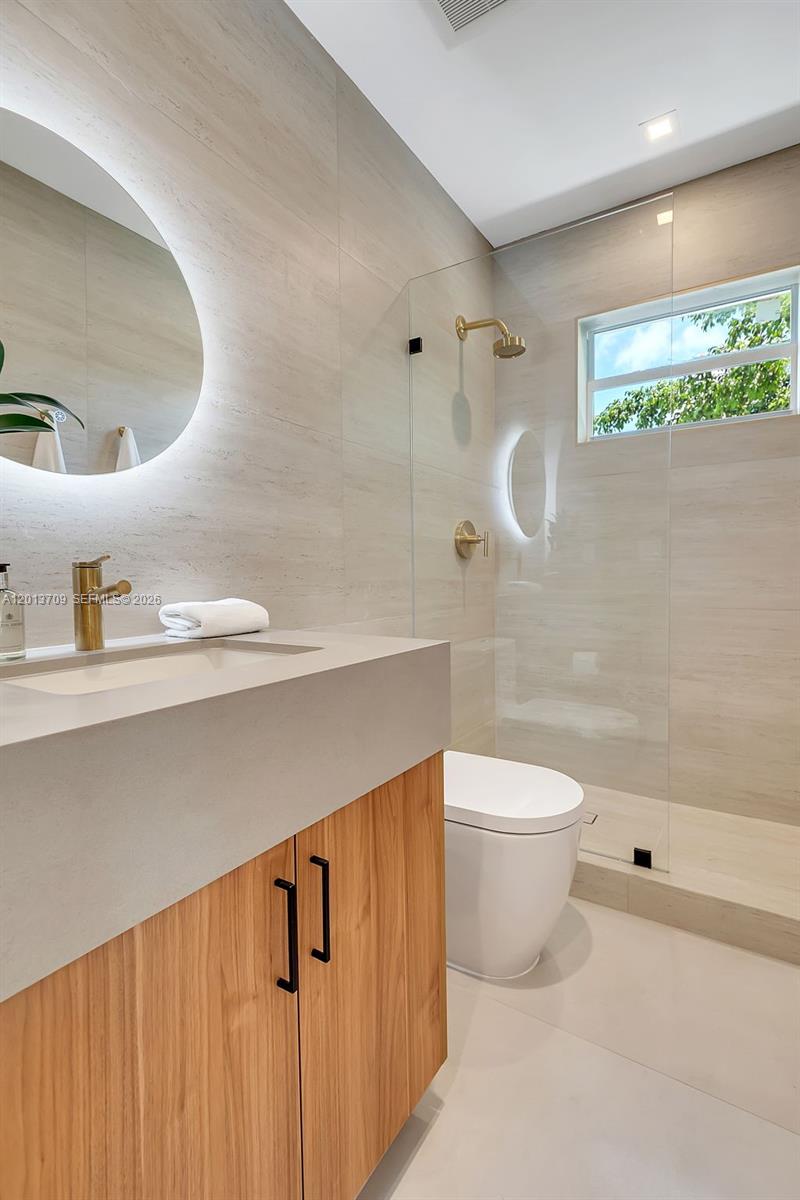 NEW SHENANDOAH - Residential Lease