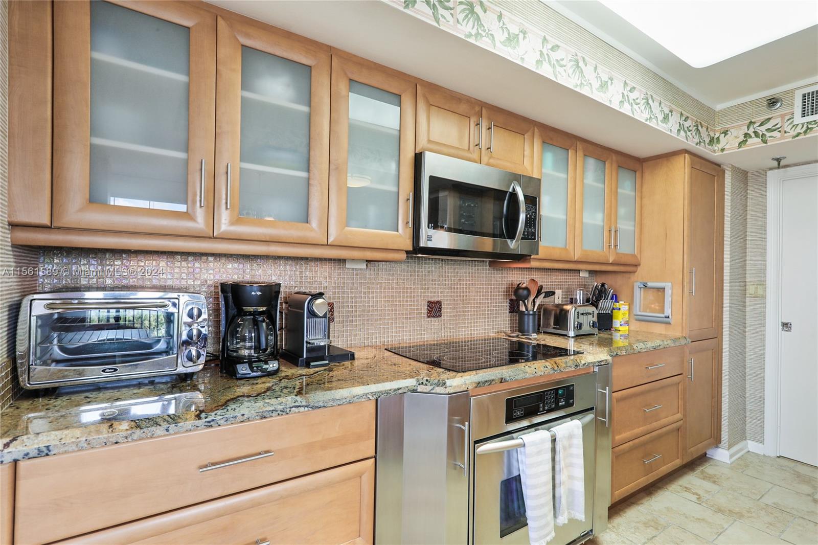 EASTPOINTE CONDO - Residential Lease