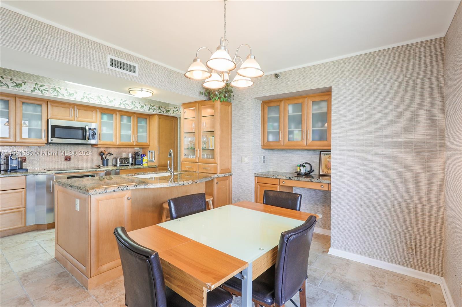EASTPOINTE CONDO - Residential Lease