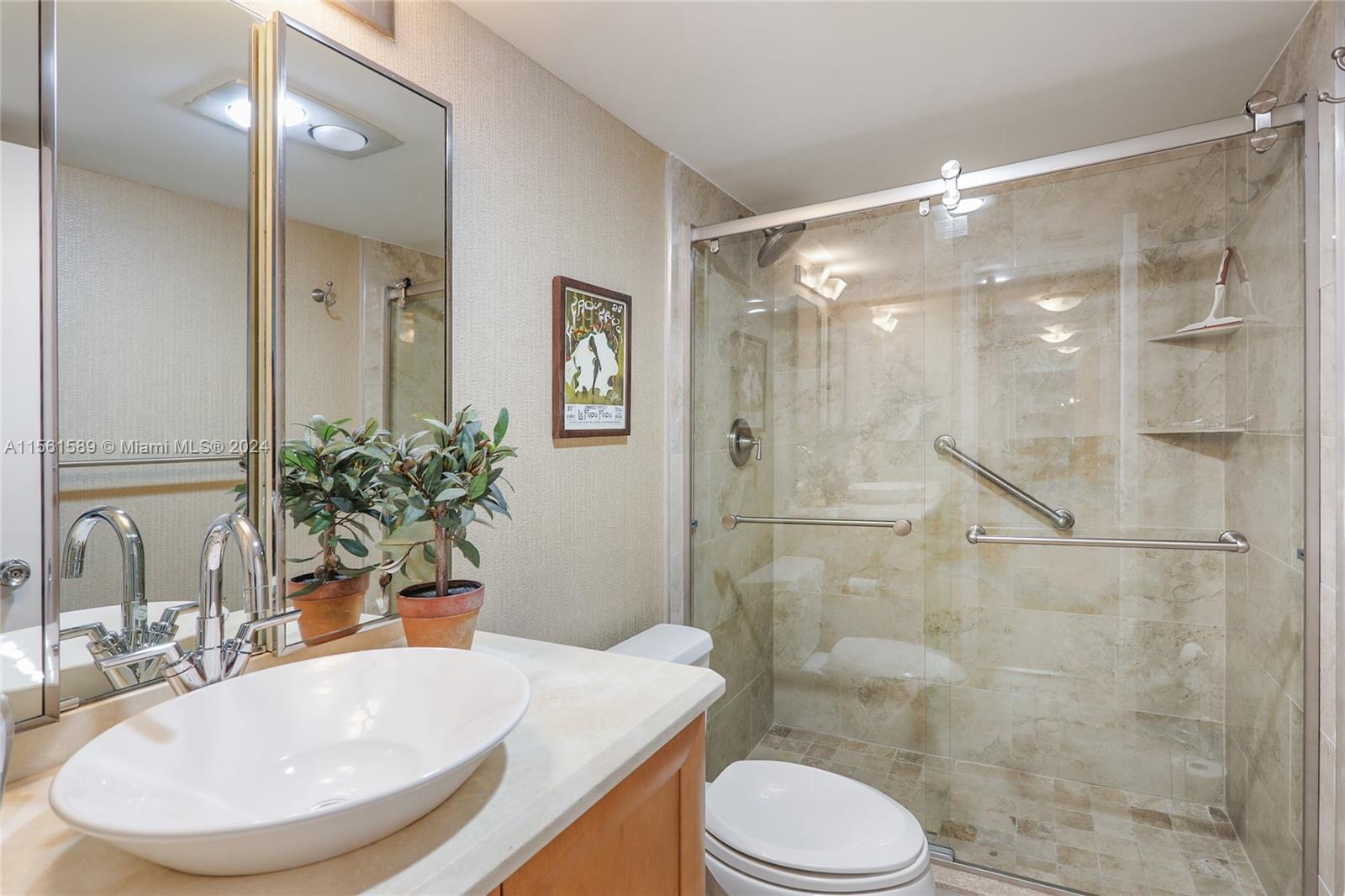 EASTPOINTE CONDO - Residential Lease