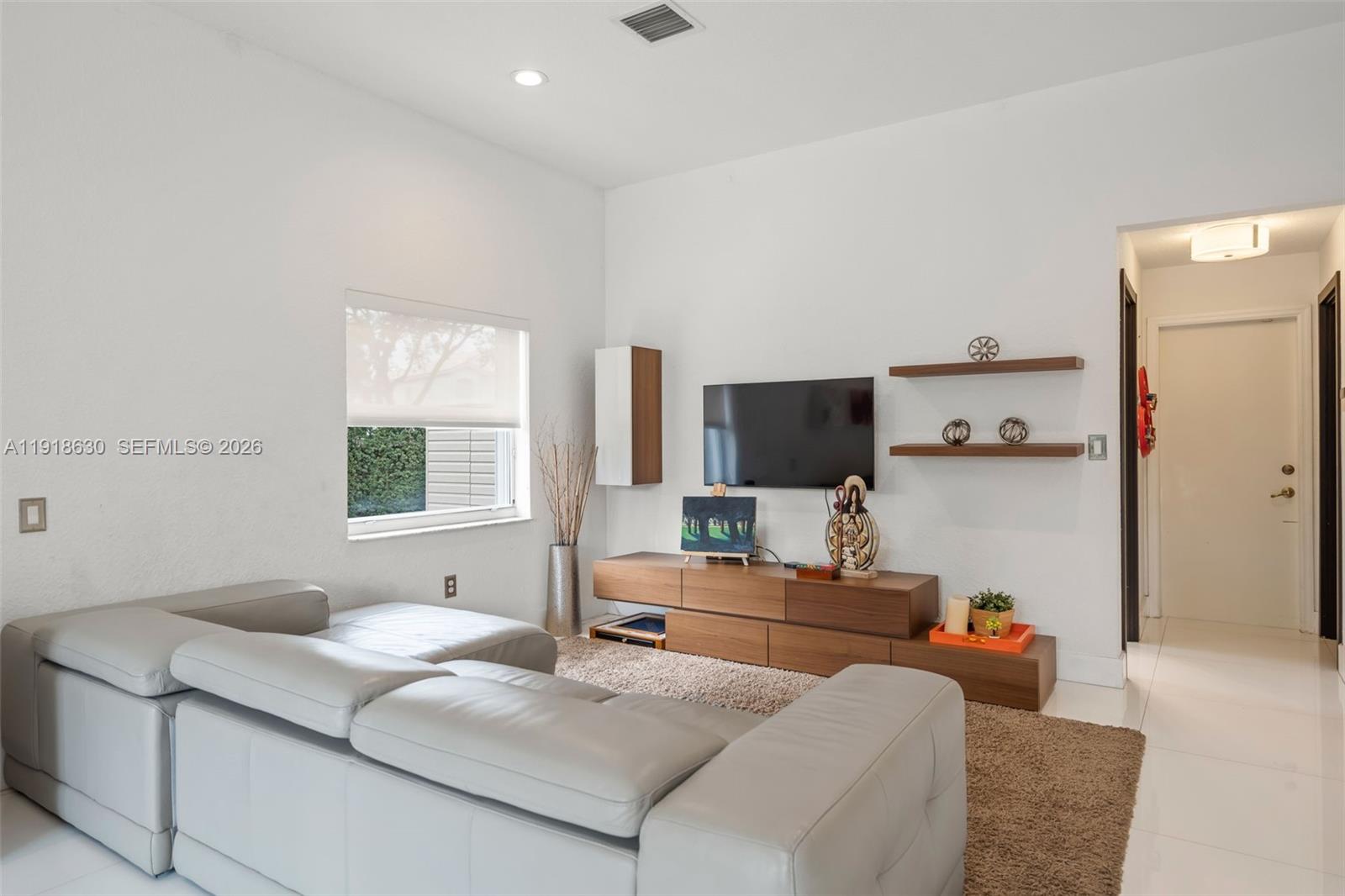 DORAL ISLES ST CROIX 1ST - Residential