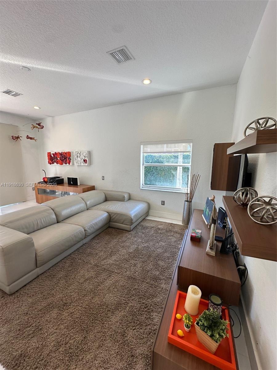 DORAL ISLES ST CROIX 1ST - Residential