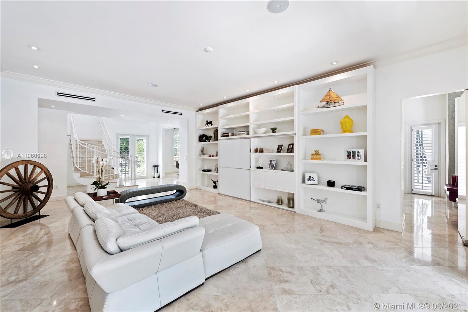 GRAND KEY ESTATES - Residential