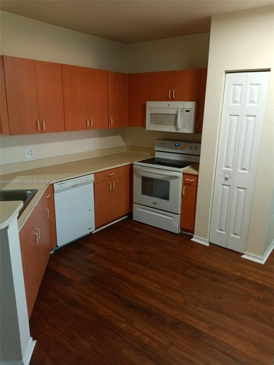 BELMONT AT NORTH LAUDERDA - Residential Lease