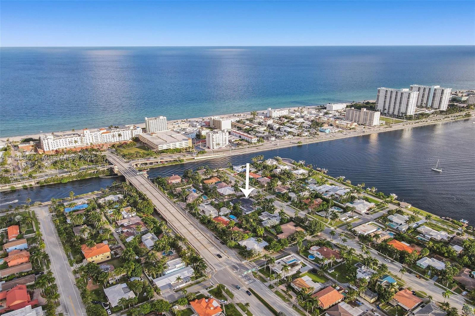 HOLLYWOOD LAKES SECTION - Residential Lease