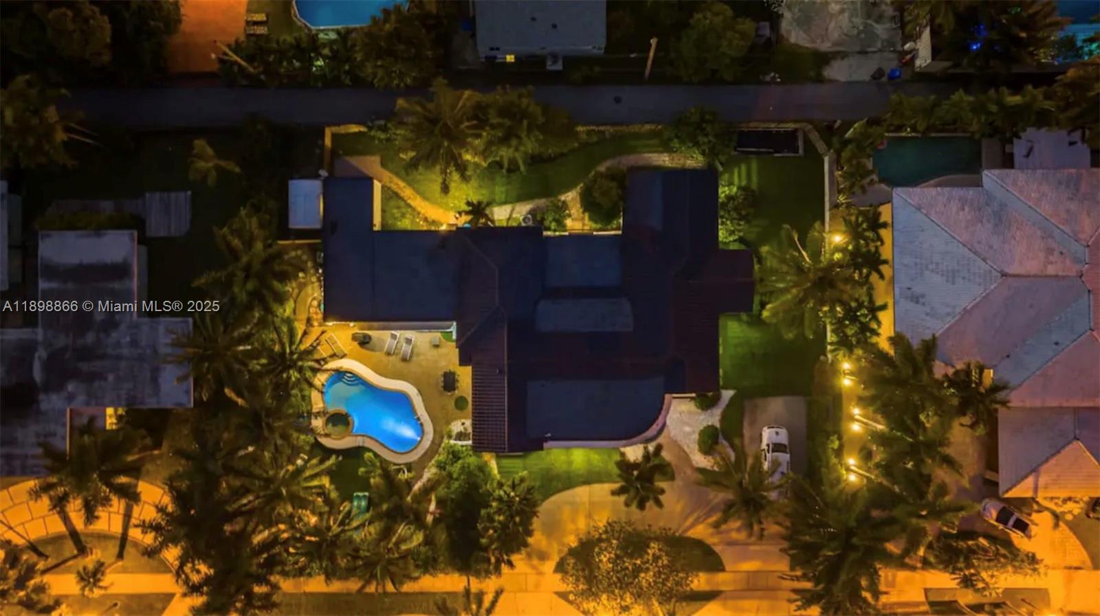 HOLLYWOOD LAKES SECTION - Residential Lease