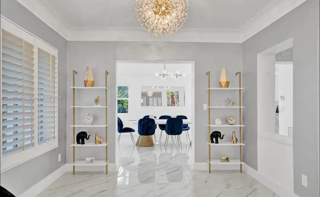 HOLLYWOOD LAKES SECTION - Residential Lease