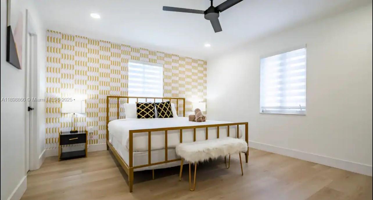 HOLLYWOOD LAKES SECTION - Residential Lease