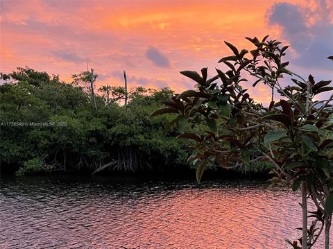 A home in Wilton Manors