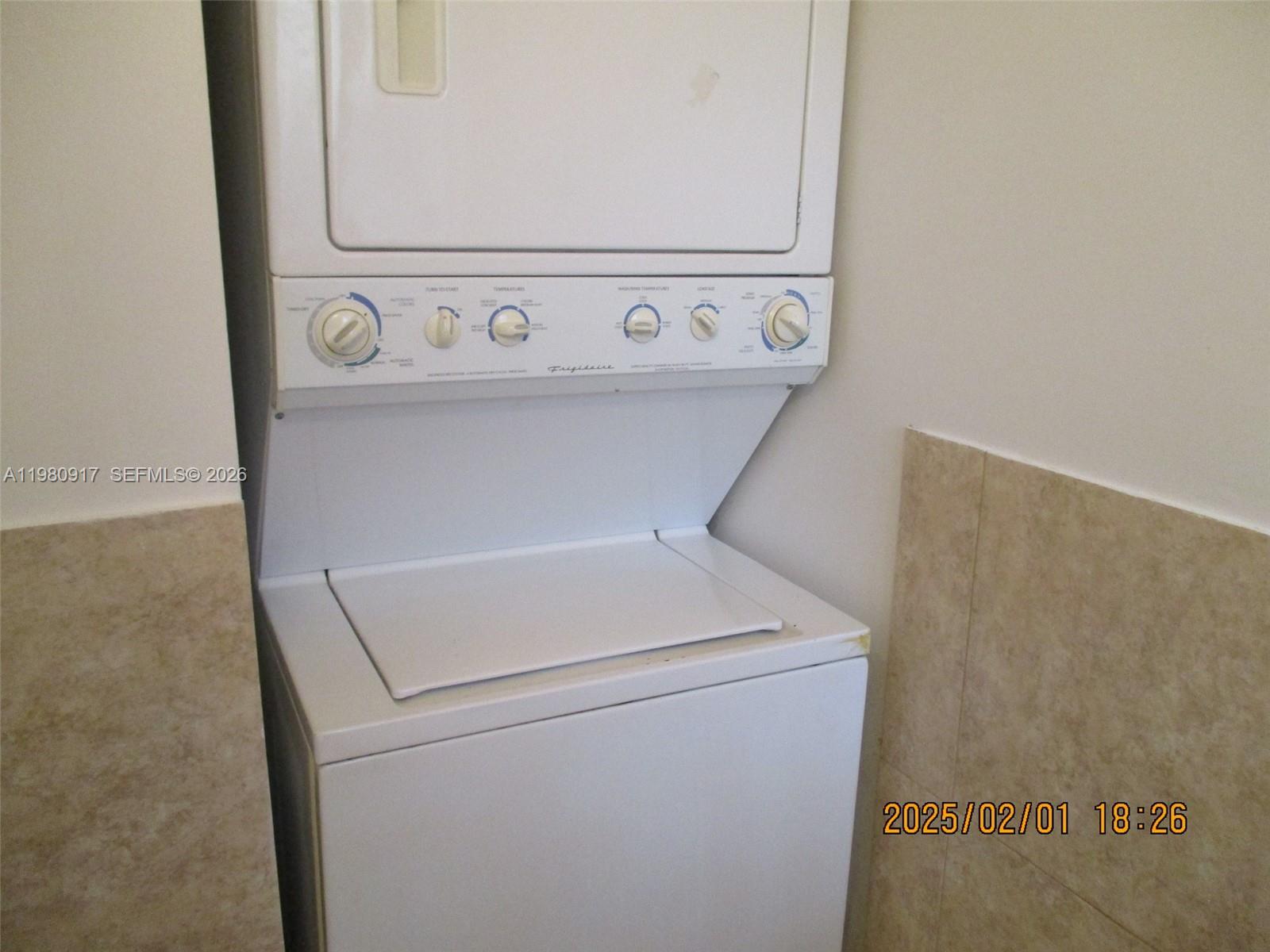 WEITZER SERENA LAKES TOWN - Residential Lease