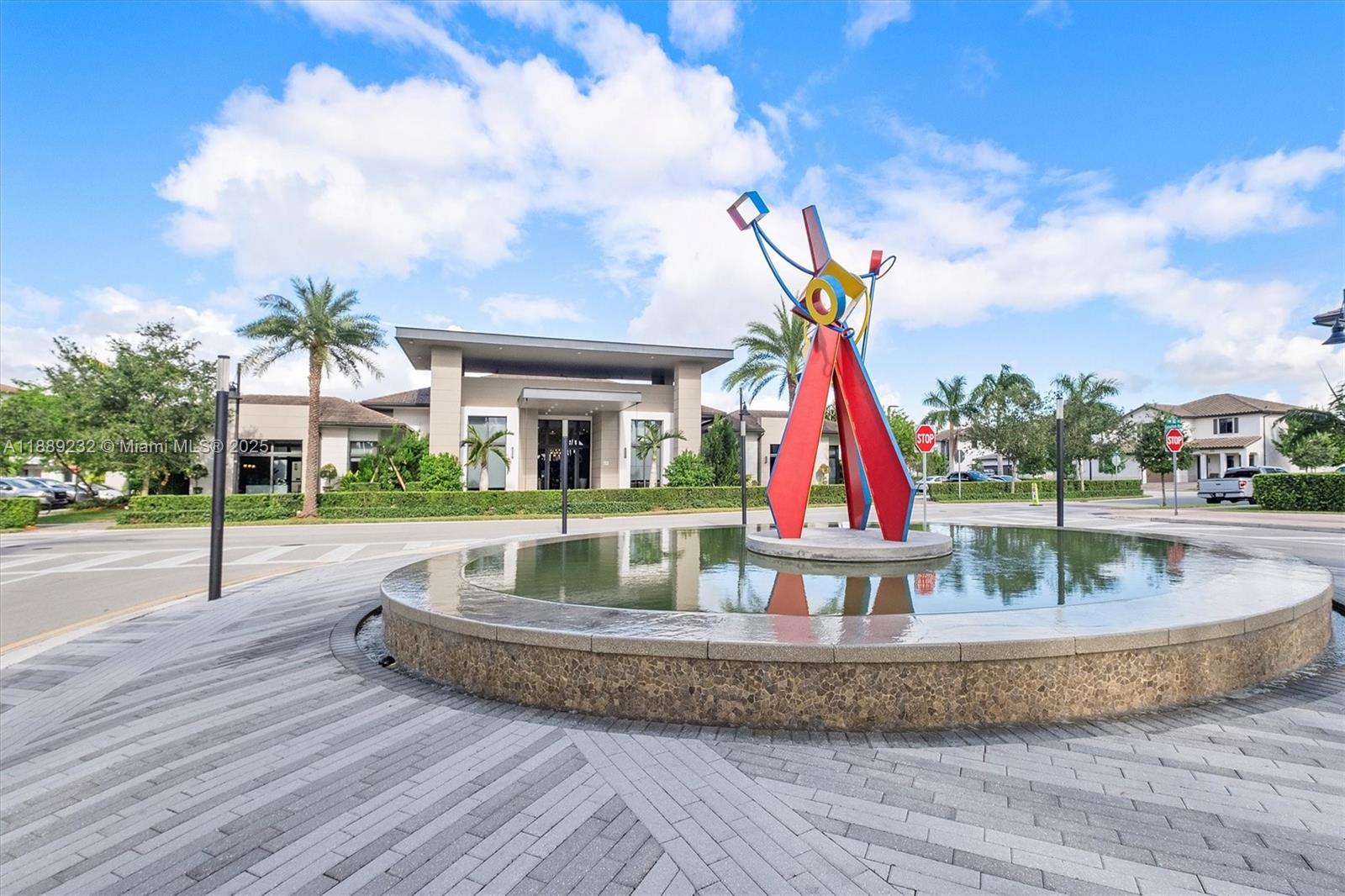 DOWNTOWN DORAL SOUTH PHAS - Residential