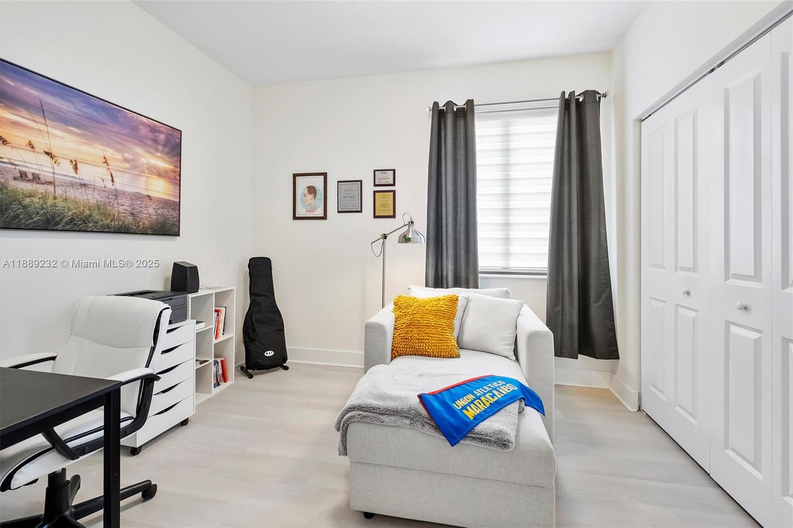DOWNTOWN DORAL SOUTH PHAS - Residential